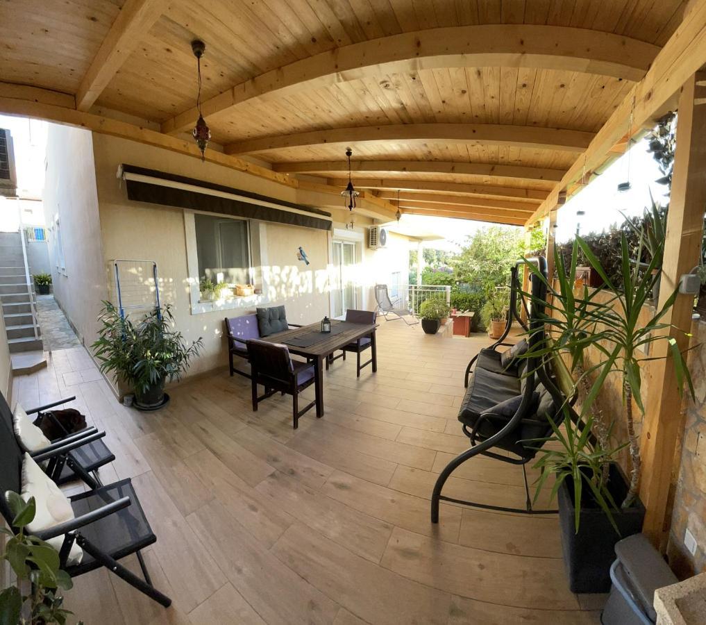 Apartment Mika Pula Luaran gambar