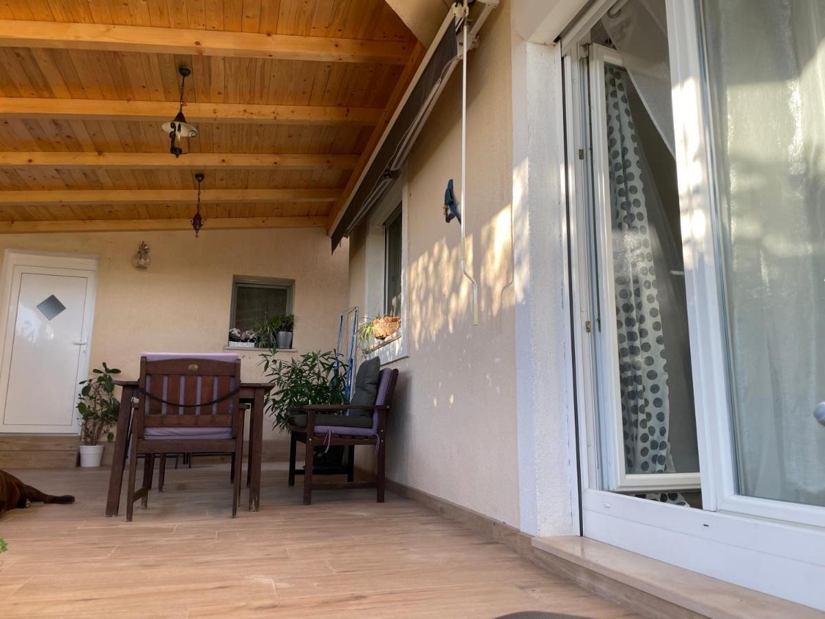 Apartment Mika Pula Luaran gambar