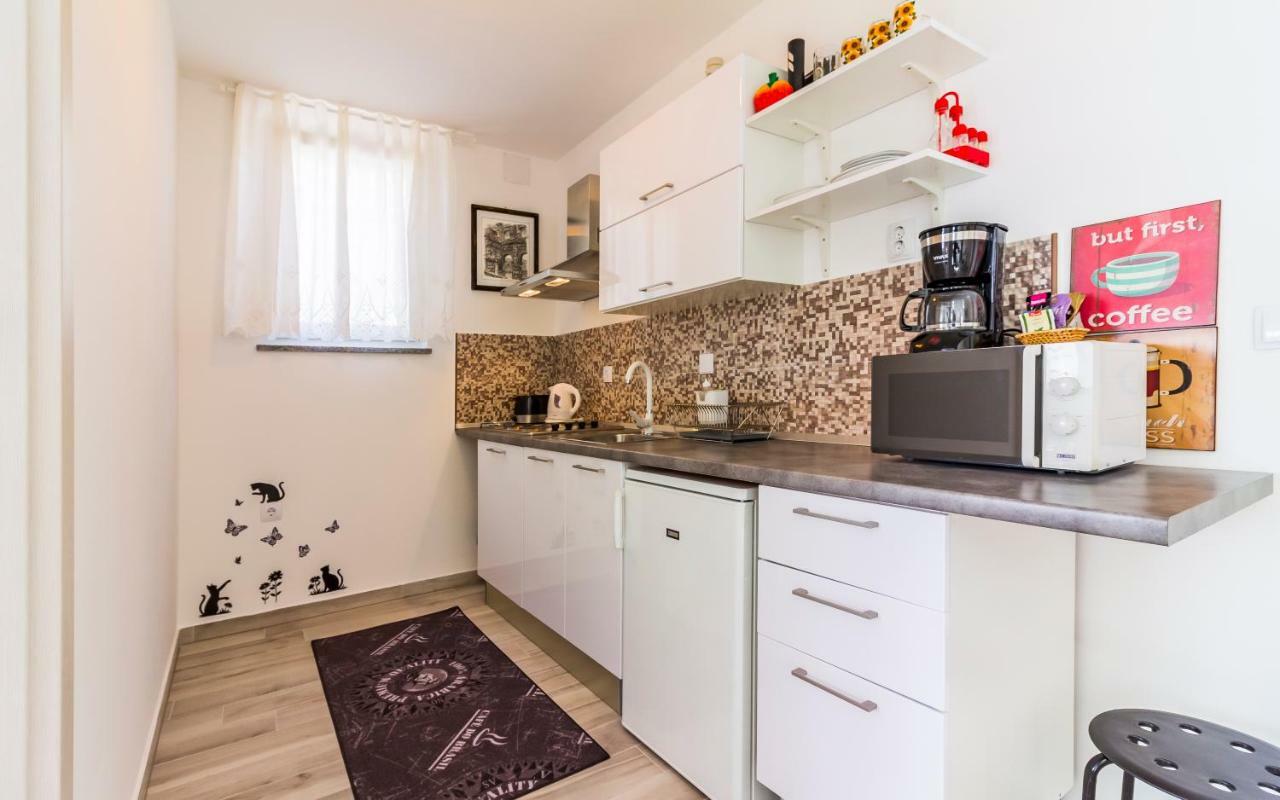 Apartment Mika Pula Luaran gambar