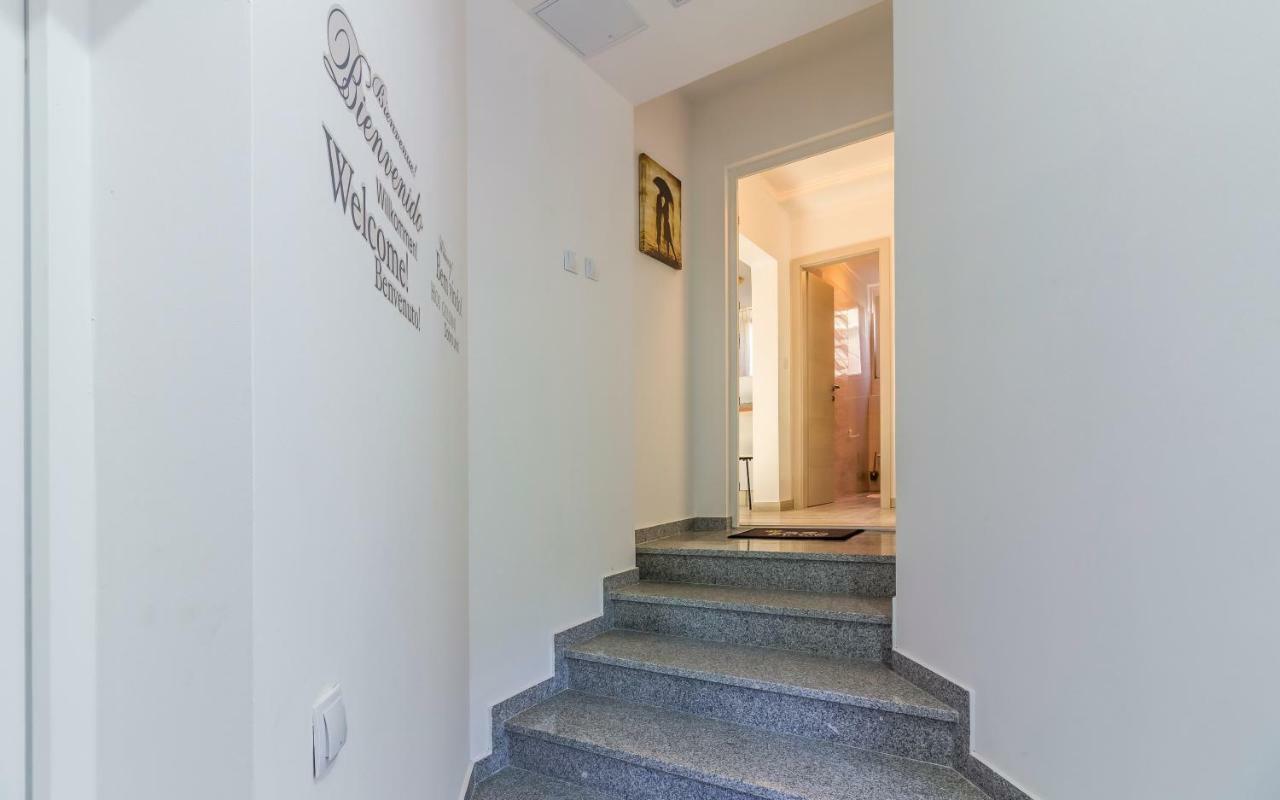 Apartment Mika Pula Luaran gambar