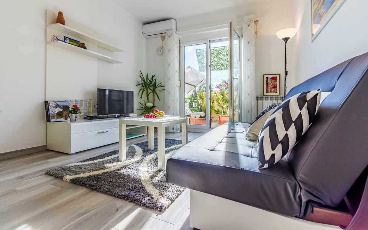 Apartment Mika Pula Luaran gambar