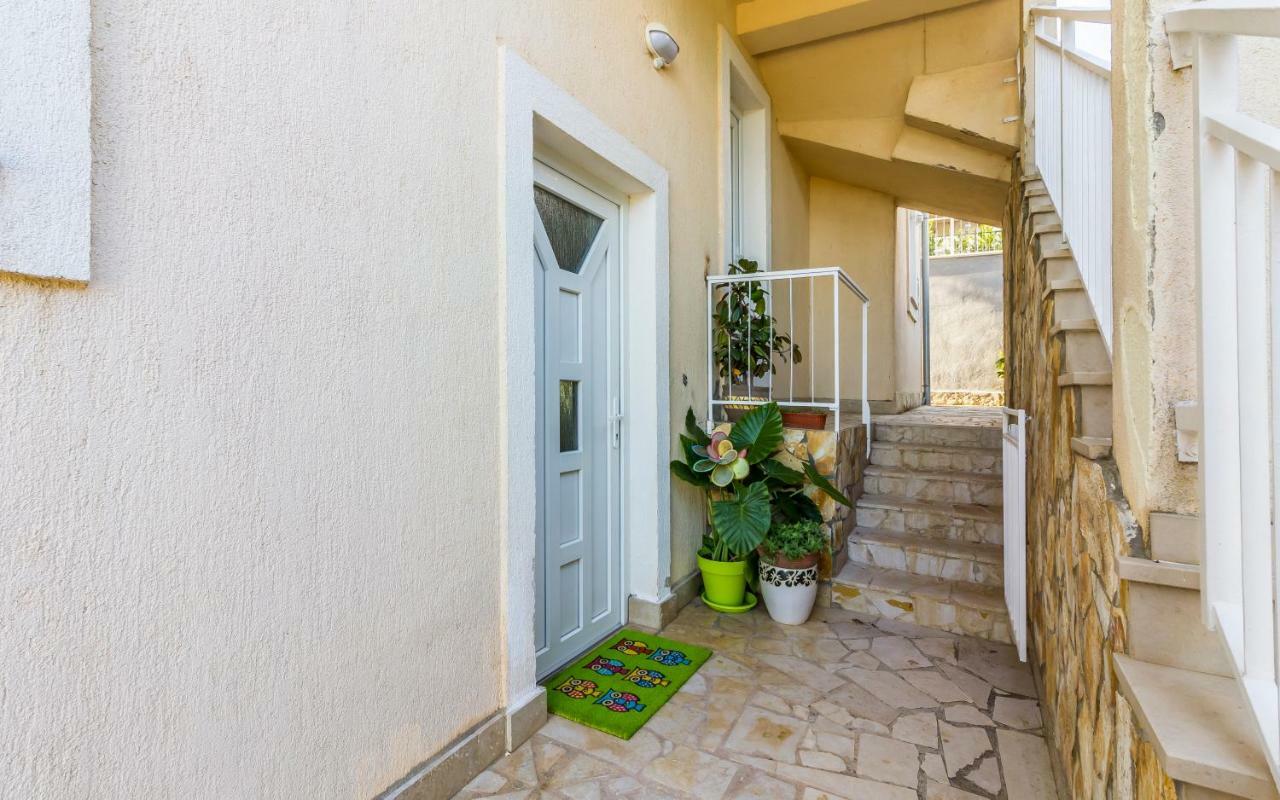 Apartment Mika Pula Luaran gambar